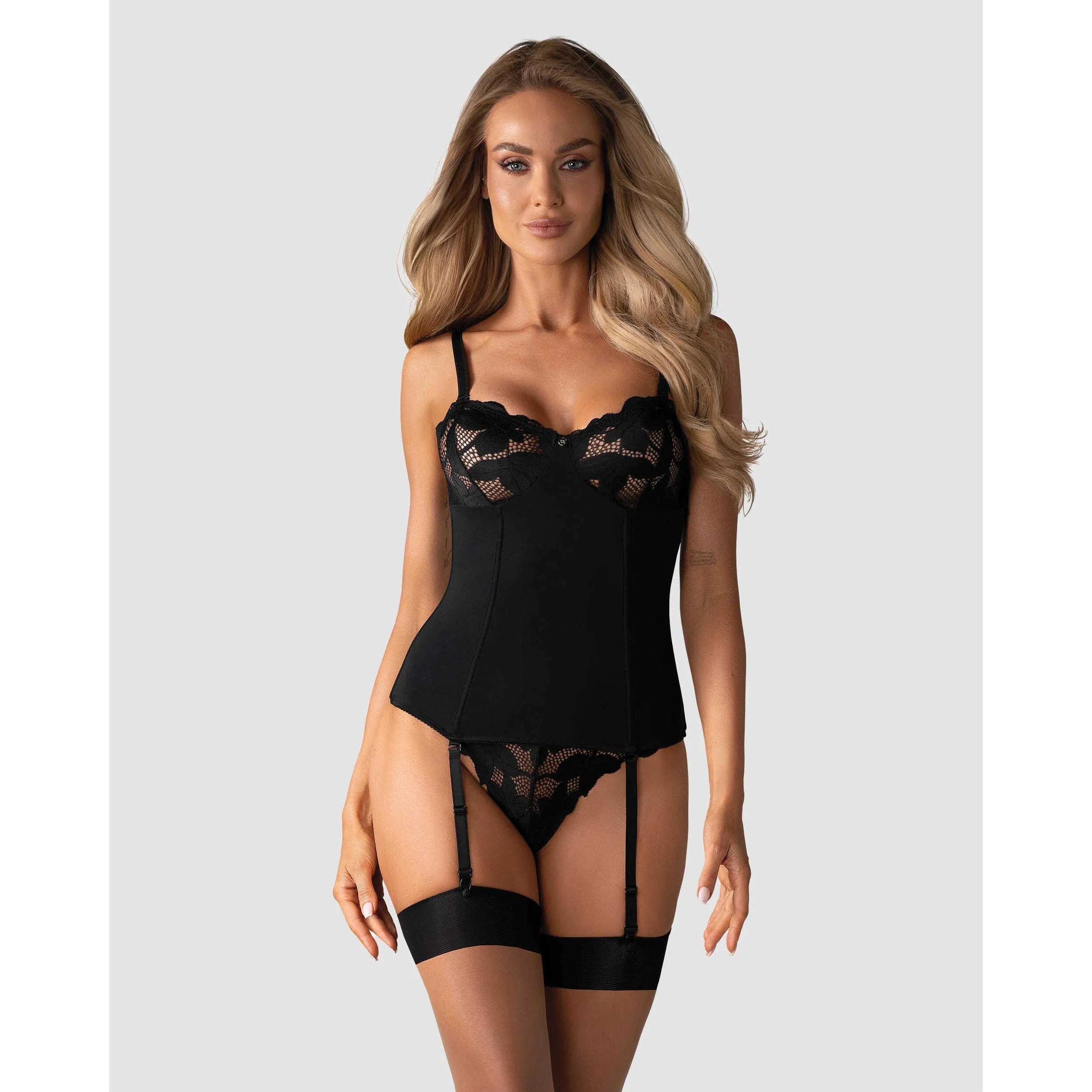 Corset noir Editya avec armatures verticales, bonnets translucides, ajustable, en polyamide et élasthanne, toucher doux.