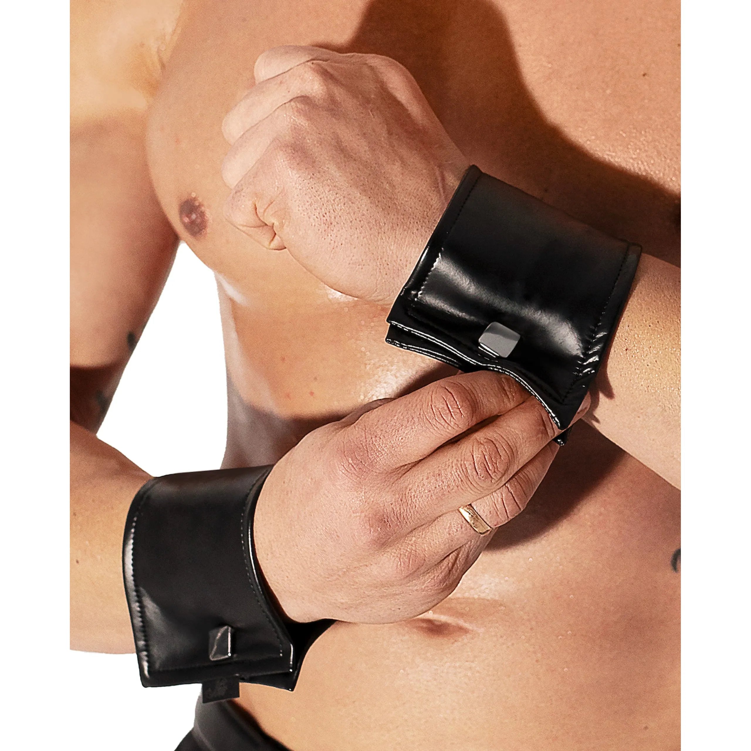 Portefeuille poignet noir élastique homme avec fermeture éclair cachée