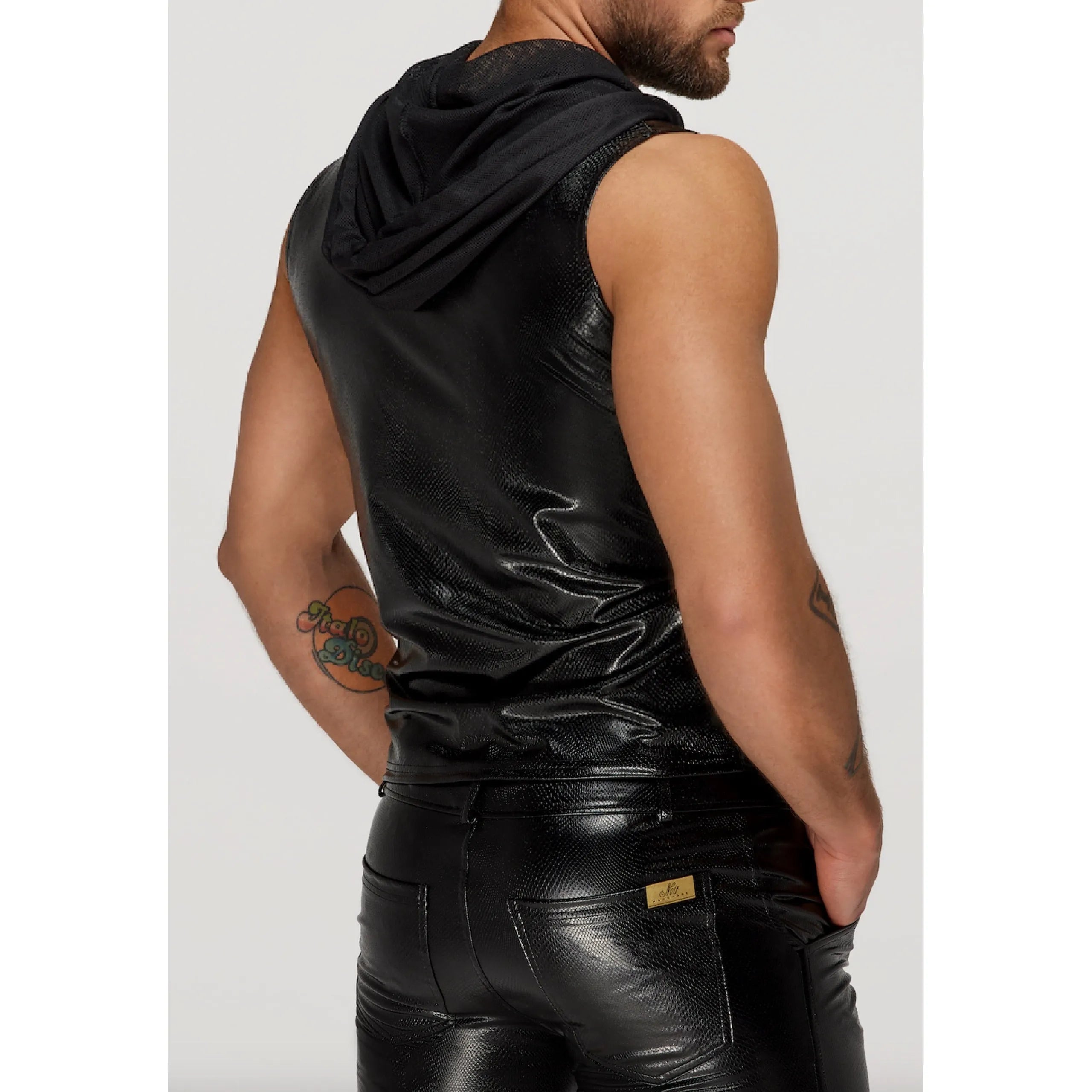 haut sans manches homme effet serpent capuche transparente enduit brillant fermeture eclair moulant extensible polyester elasthanne noir audacieux