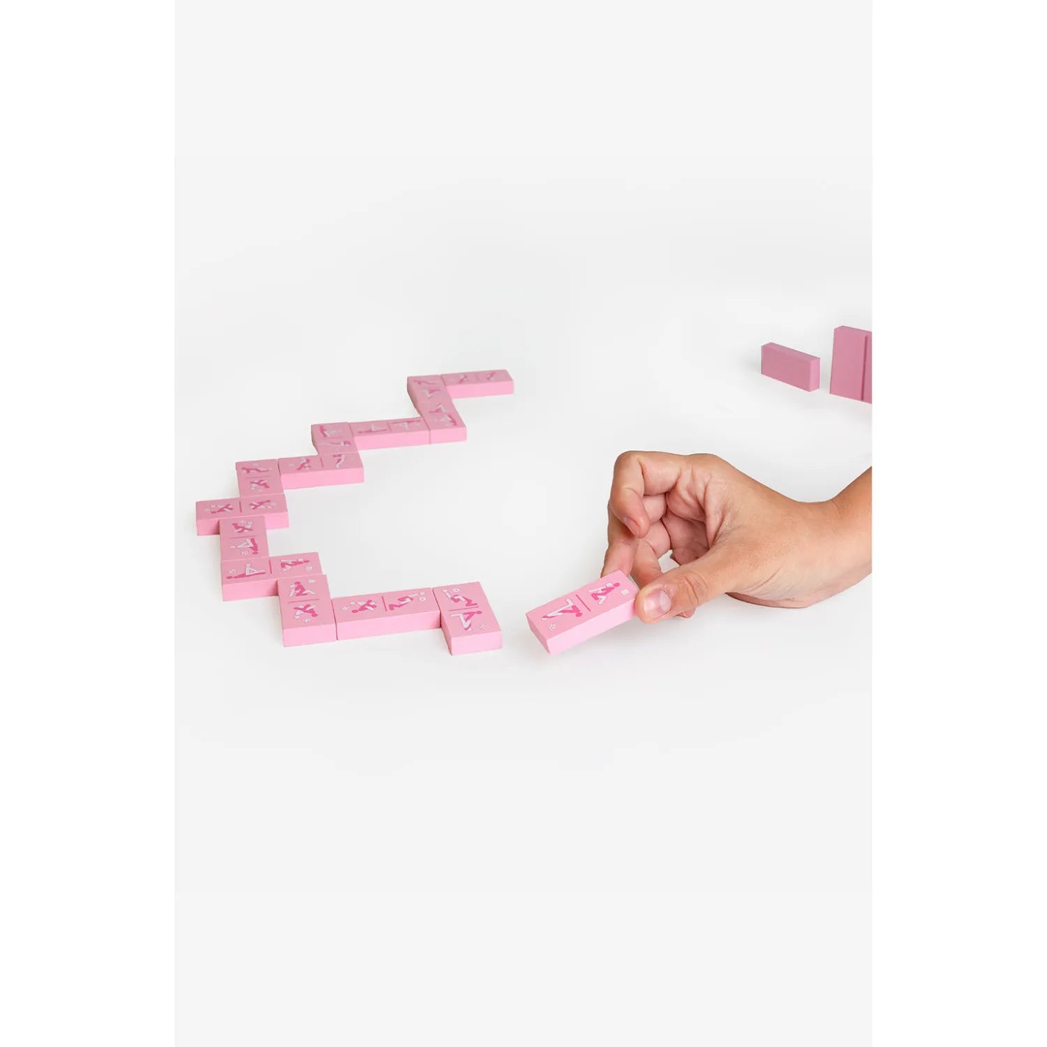 Jeu dominos coquins bois positions kamasutra couples soirée intime cadeau original sensuel rose compact léger durable pièces illustrées ludiques érotiques