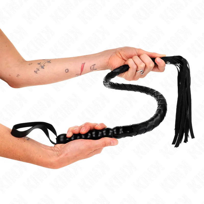 Accessoires BDSM cuir véritable haute cravaches fouets plumeaux pagaies durables confortables ergonomiques poignées couleurs tailles personnalisables sécurité précision
