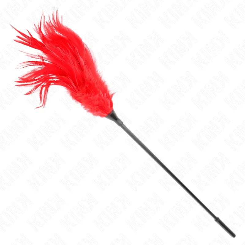 Plumeau BDSM rouge en cuir véritable, design ergonomique, idéal pour sensations intenses et contrôle raffiné.