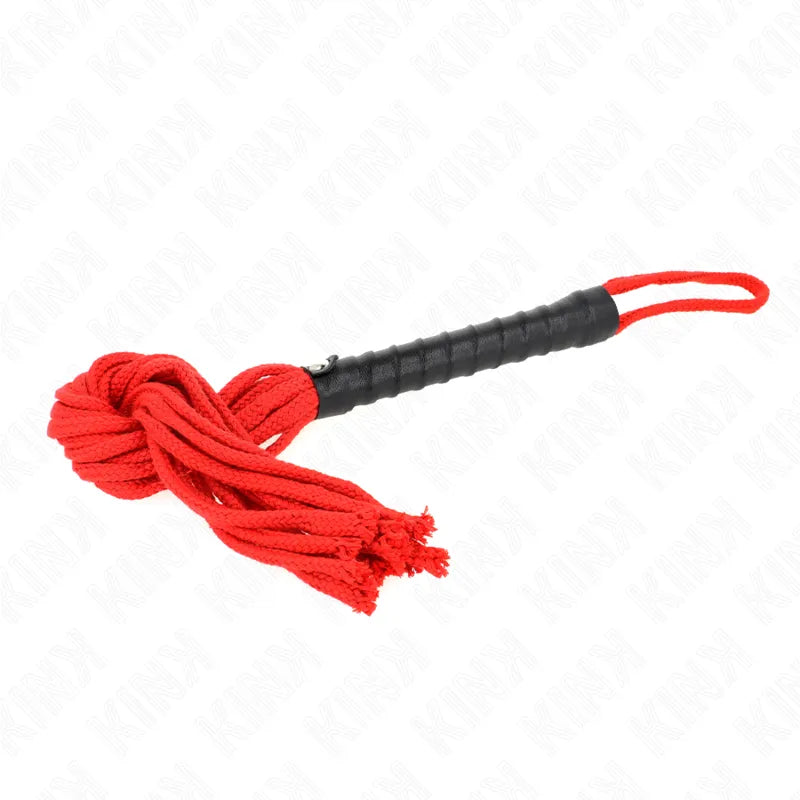 Cravache BDSM rouge et noire en cuir véritable, design élégant et robuste, idéale pour jeux érotiques raffinés.