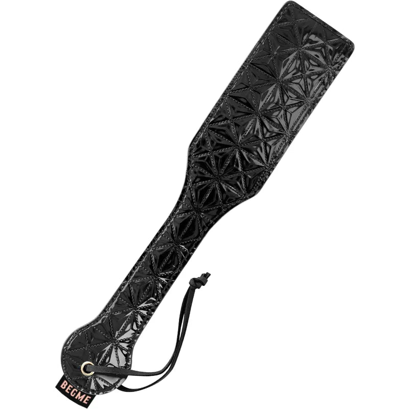 bâillon bondage végétalien résistant durable confortable ajustable néoprène métal sans nickel sécuritaire ergonomique compatible réglable entretien facile discret esthétique