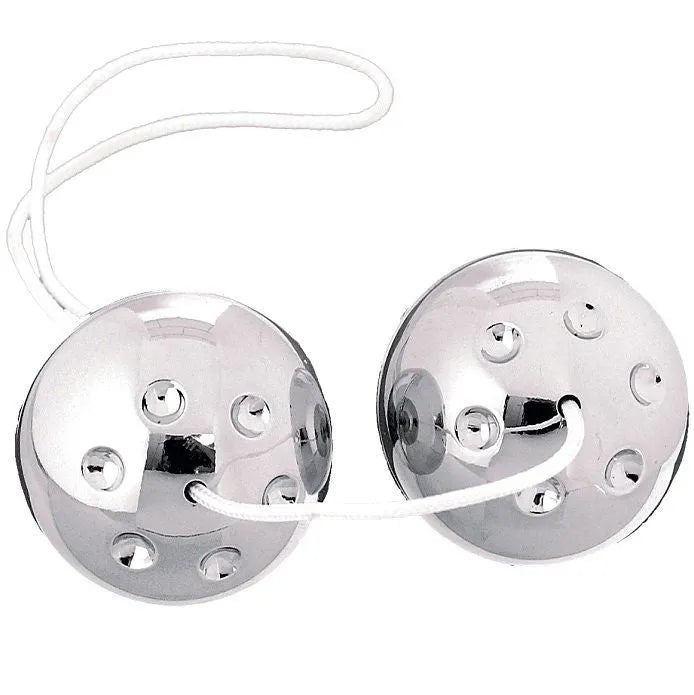 Boules de Geisha en vinyle argenté, surface lisse, cordelette blanche, pour stimulation pelvienne et renforcement musculaire.