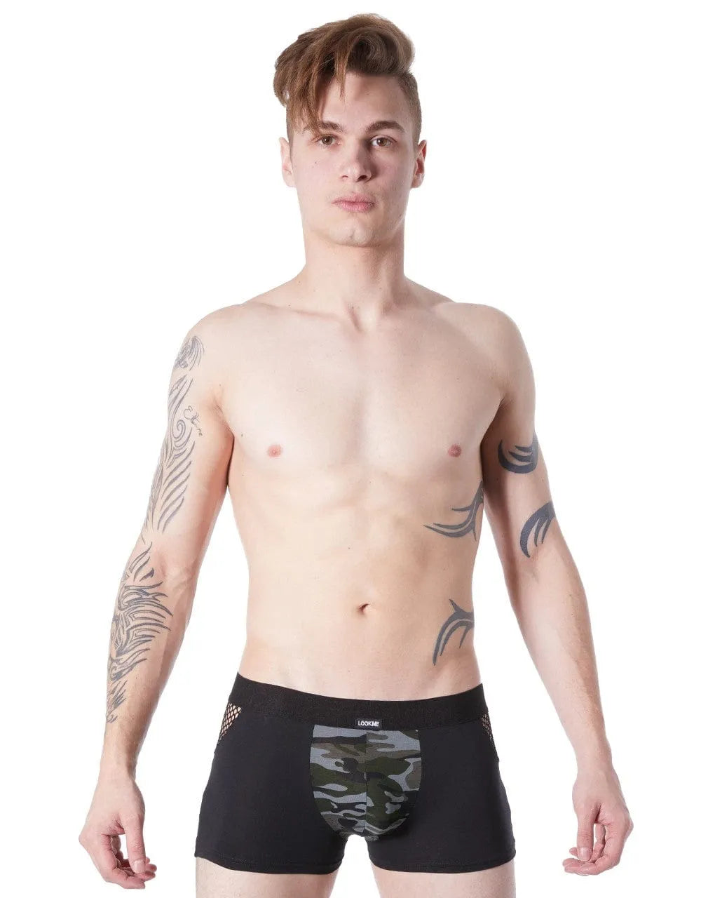 Boxer homme noir camouflage, résille latérale, coton confortable, ceinture élastique, design moderne et audacieux.