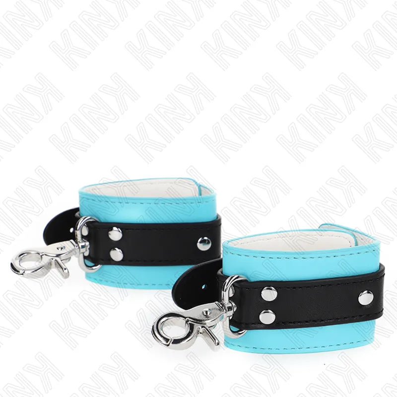 Bracelets BDSM en cuir bleu et noir, doublure douce, boucles métalliques robustes, design élégant et résistant.