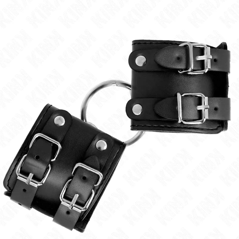 Bracelets BDSM cuir noir rembourrés avec attaches métalliques réglables, design luxueux et ergonomique pour confort optimal.