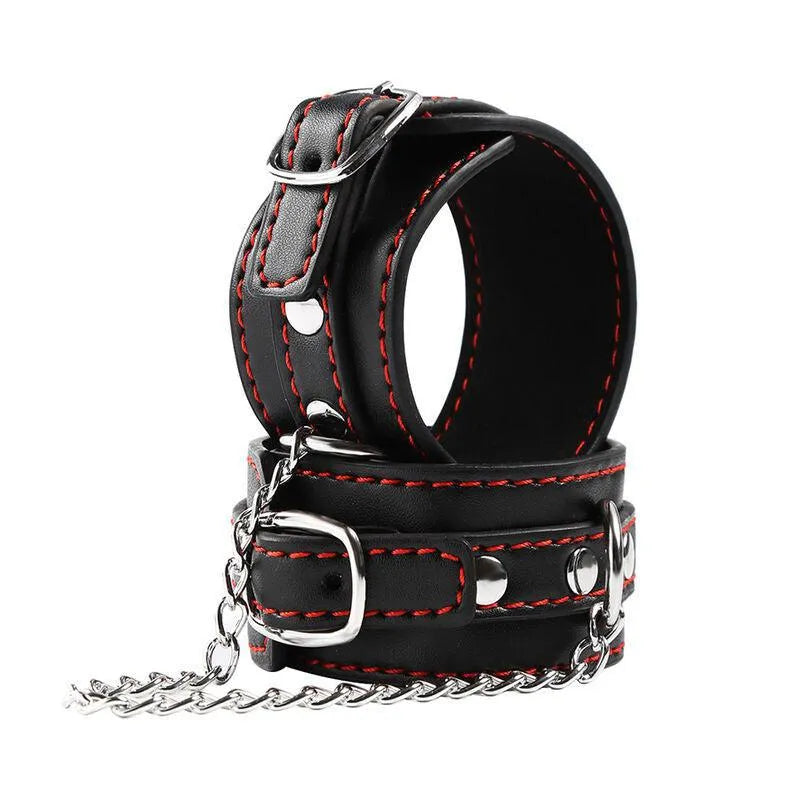 Bracelets BDSM métal noirs réglables Ohmama avec coutures rouges, chaînes argentées, robustes et élégants pour sécurité.