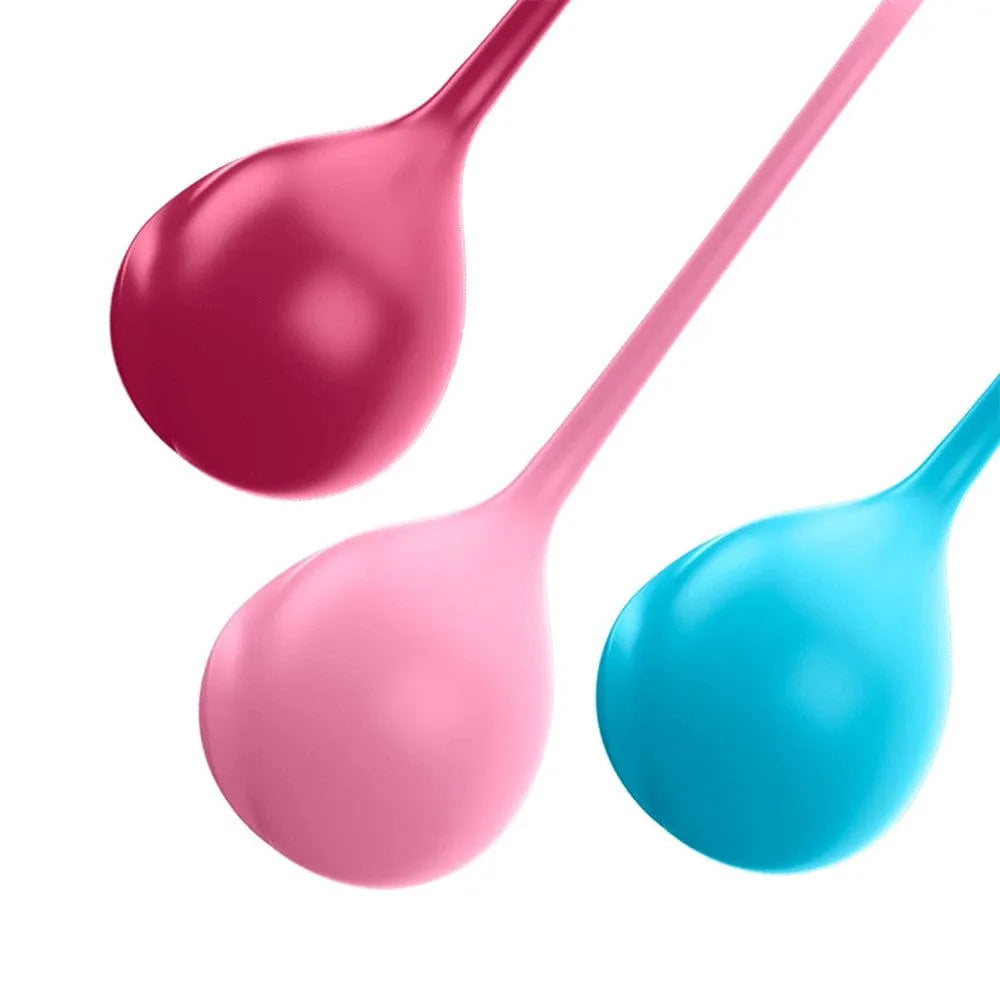 Coffret boules geisha Satisfyer, trois boules en silicone colorées bleu, rose, rouge pour tonification pelvienne.