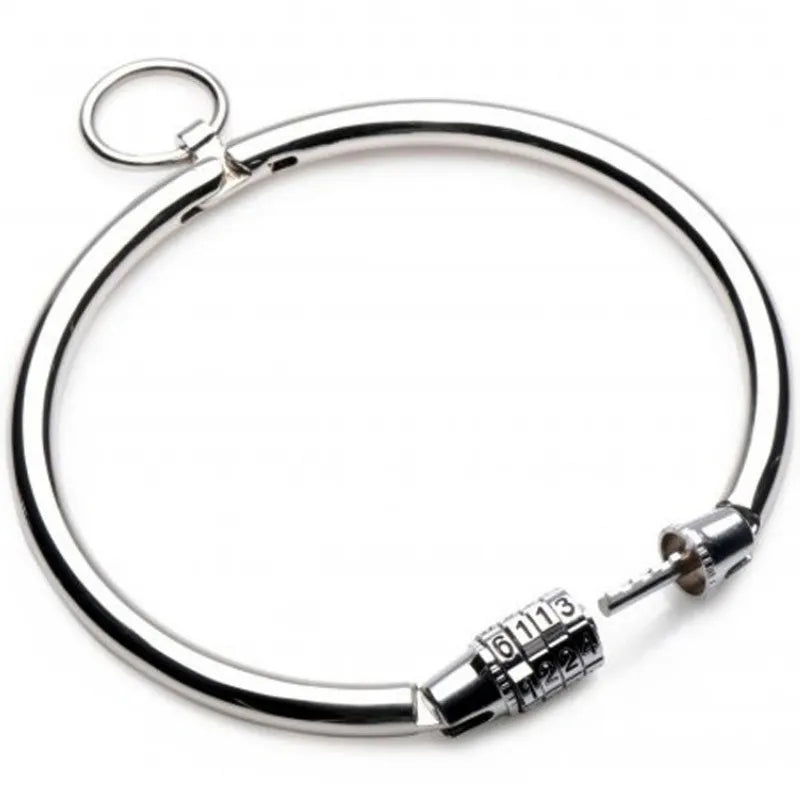collier bdsm métal inoxydable cadenas combinaison numérique anneau intégré robuste lourd confortable imposant durable sécurisé finition élégante entretien facile domination