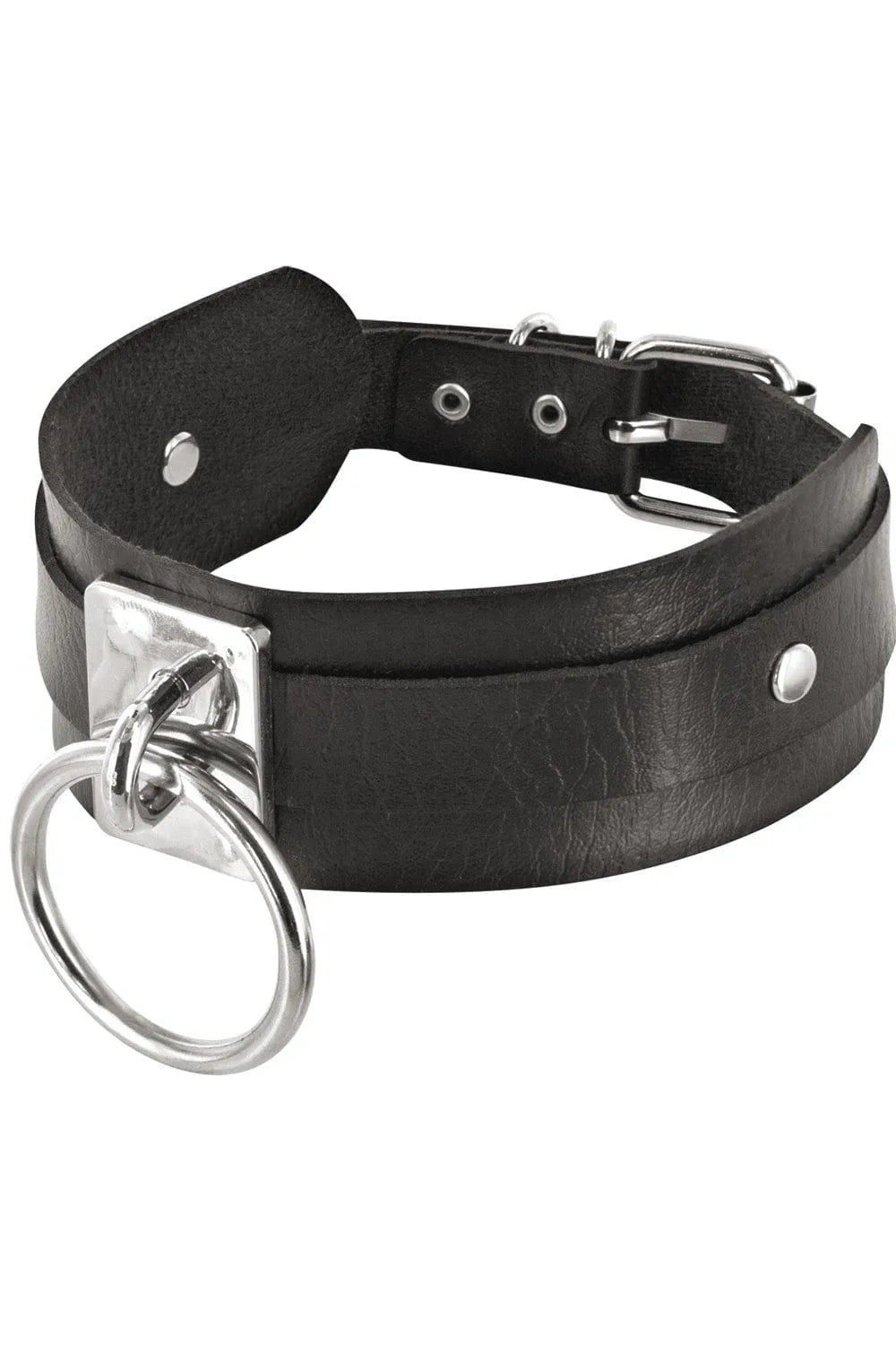 Collier soumis noir réglable avec doublure douce, anneau métallique pour laisse, finition élégante pour jeux coquins.
