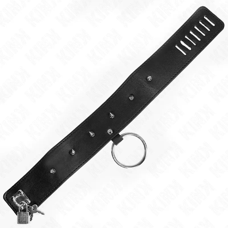 Collier BDSM noir en cuir végétalien avec anneau métallique, ajustable, élégant et éthique, pour confort et style.