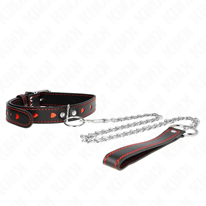 Collier BDSM cuir noir avec coutures rouges, boucle métal solide, chaîne argentée, design élégant et raffiné.
