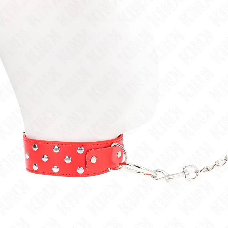Collier BDSM rouge en cuir véritable avec rivets métalliques, laisse chaîne argentée, design ergonomique et confortable.