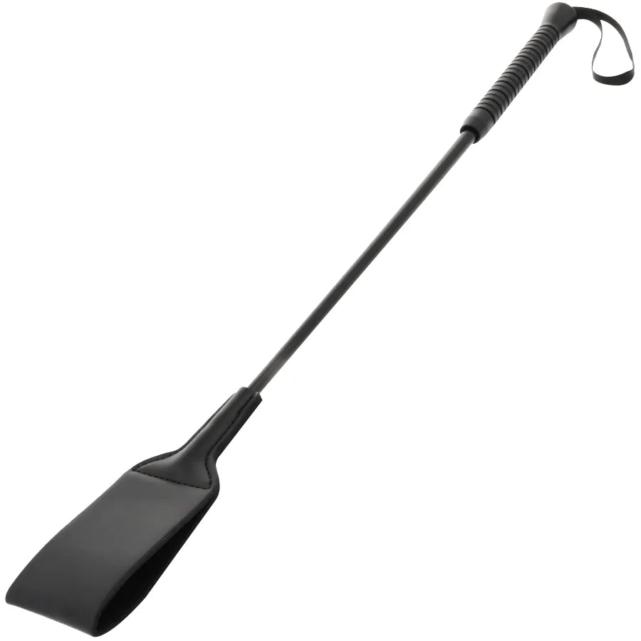 Cravache BDSM noire en PVC, pointe souple, manche ergonomique, 53 cm, accessoire fétichiste pour jeux de pouvoir.