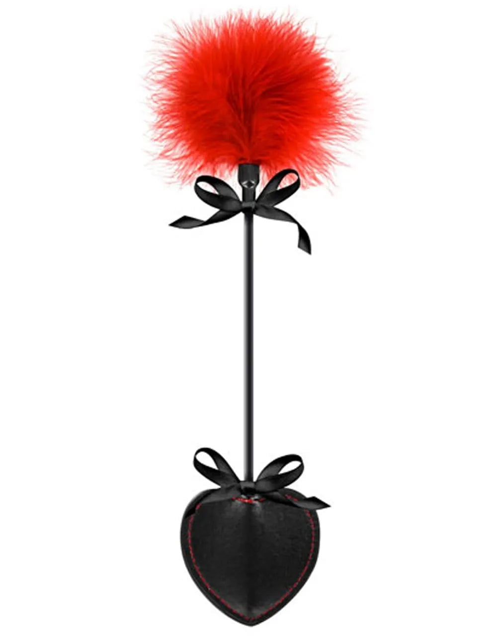 Cravache noire cœur en cuir synthétique, poignée antidérapante, plumeau rouge, design élégant pour jeux intimes.