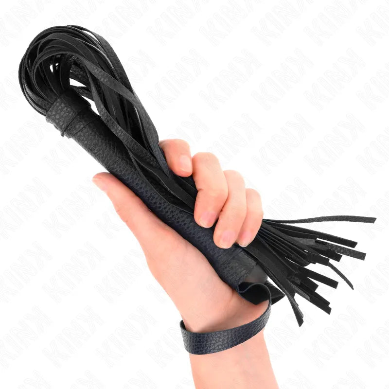 Cravache BDSM noire en cuir, design ergonomique, tenue en main, idéale pour domination et soumission, haute qualité KINK.