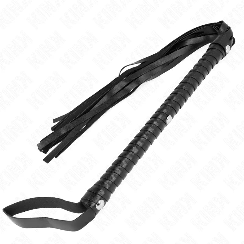 cravaches fouets plumeaux pagaies sadomasochisme haute qualité cuir silicone plumes synthétiques tailles variées designs élégants couleurs noir rouge