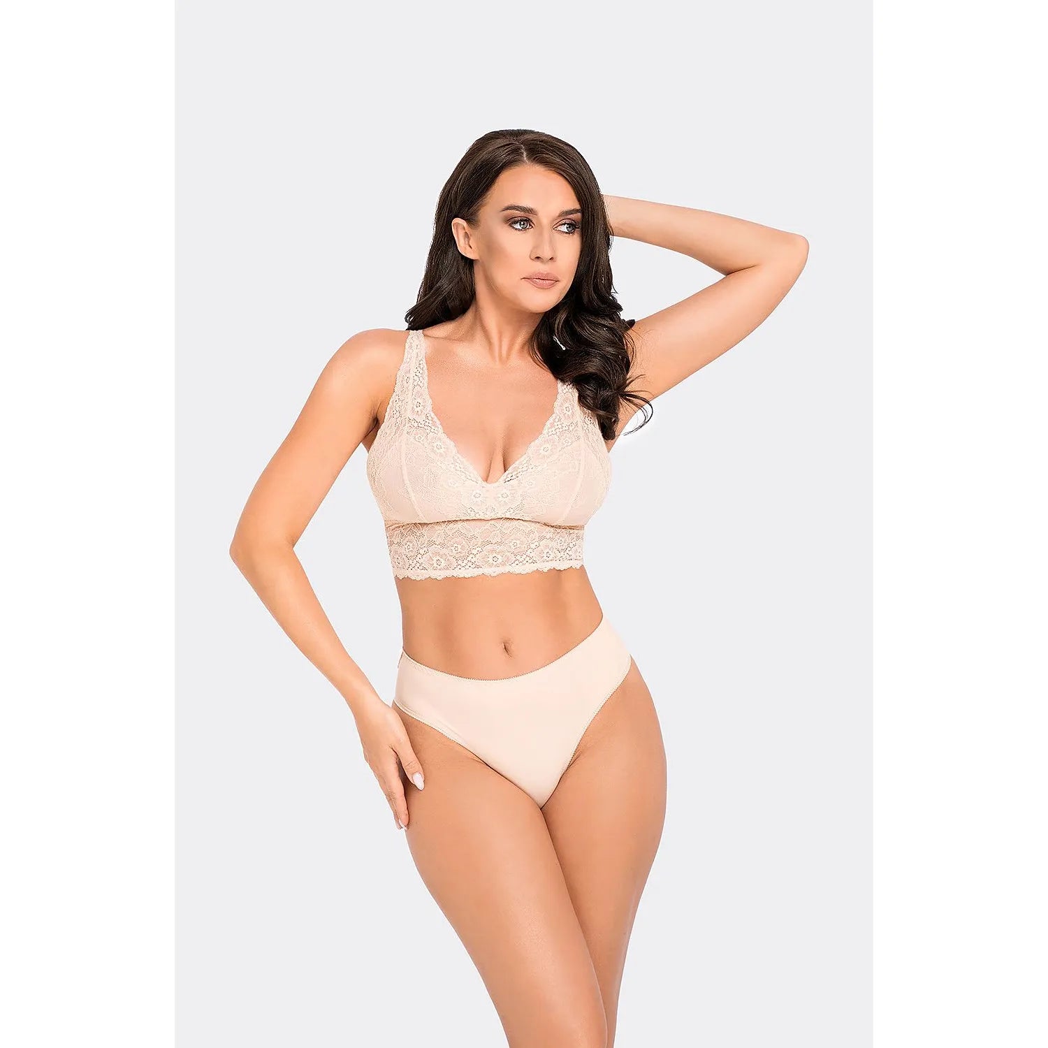 ensemble lingerie féminine élégante confortable brassière sans armatures dentelle florale beige extensible douce maintien léger discrète coupe classique couvrante