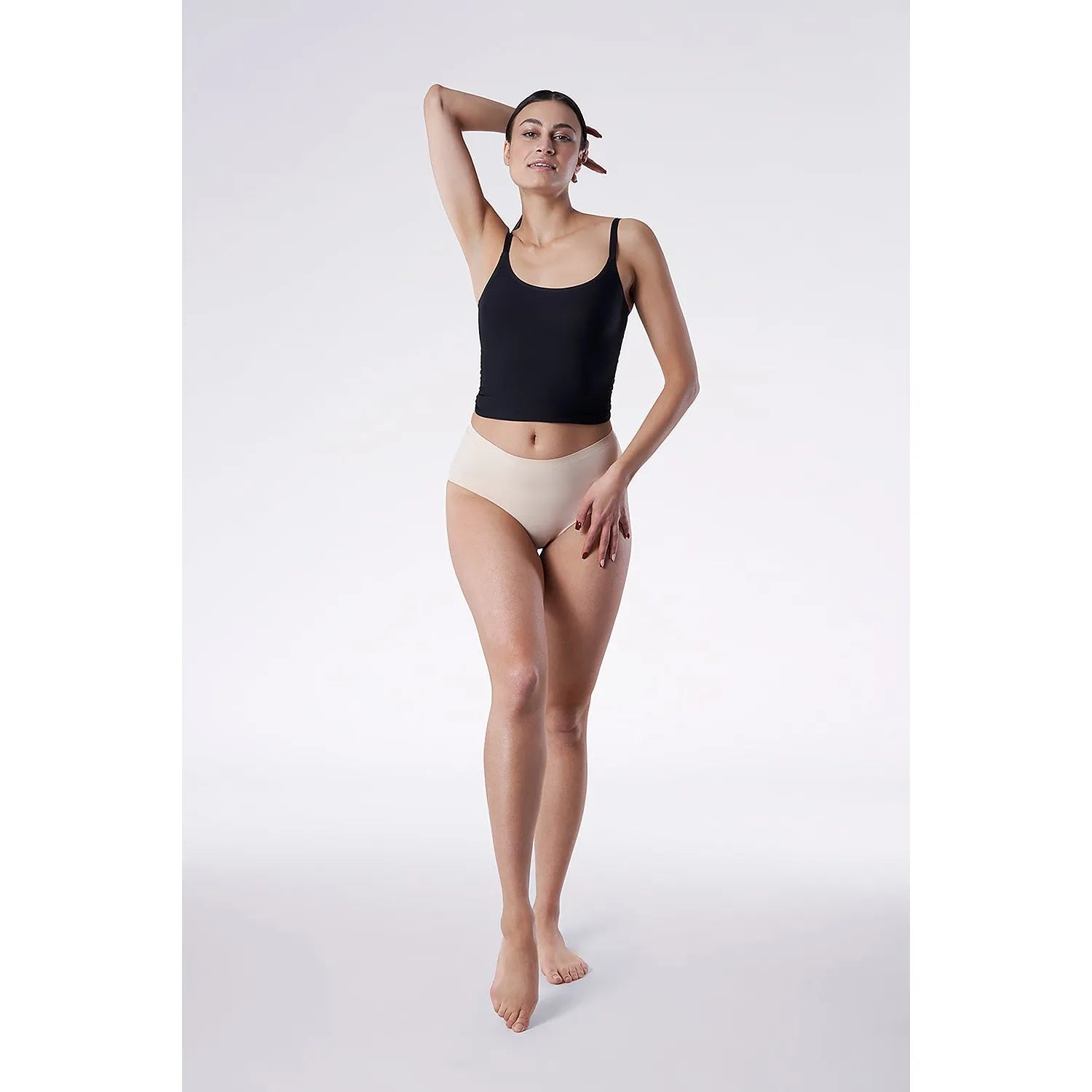 Culottes brésiliennes Julimex 189260 sans couture confort seconde peau discrètes beige taille moyenne hypoallergéniques respirantes maintien invisible finition lisse quotidien