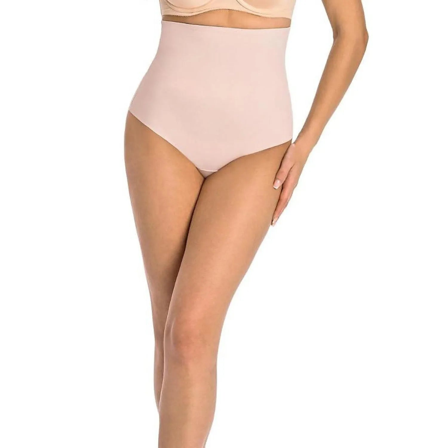 Culotte gainante haute taille model 198115 Teyli sans coutures matière élastique couleur chair effet slimming lingerie discrète confort jour quotidien