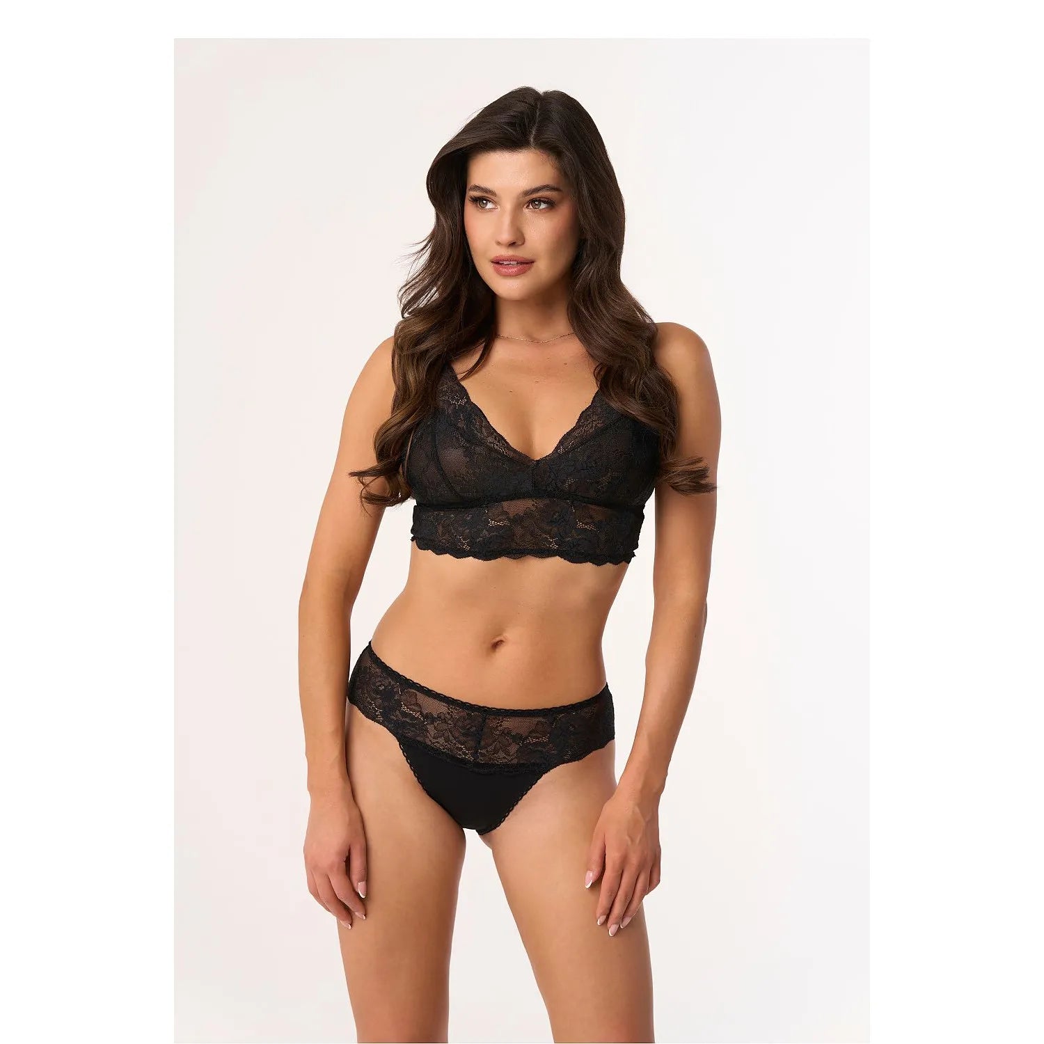 ensemble lingerie féminine élégant confortable dentelle noire bralette sans armature culotte mi haute extensible floral respirant européen cadeau discret