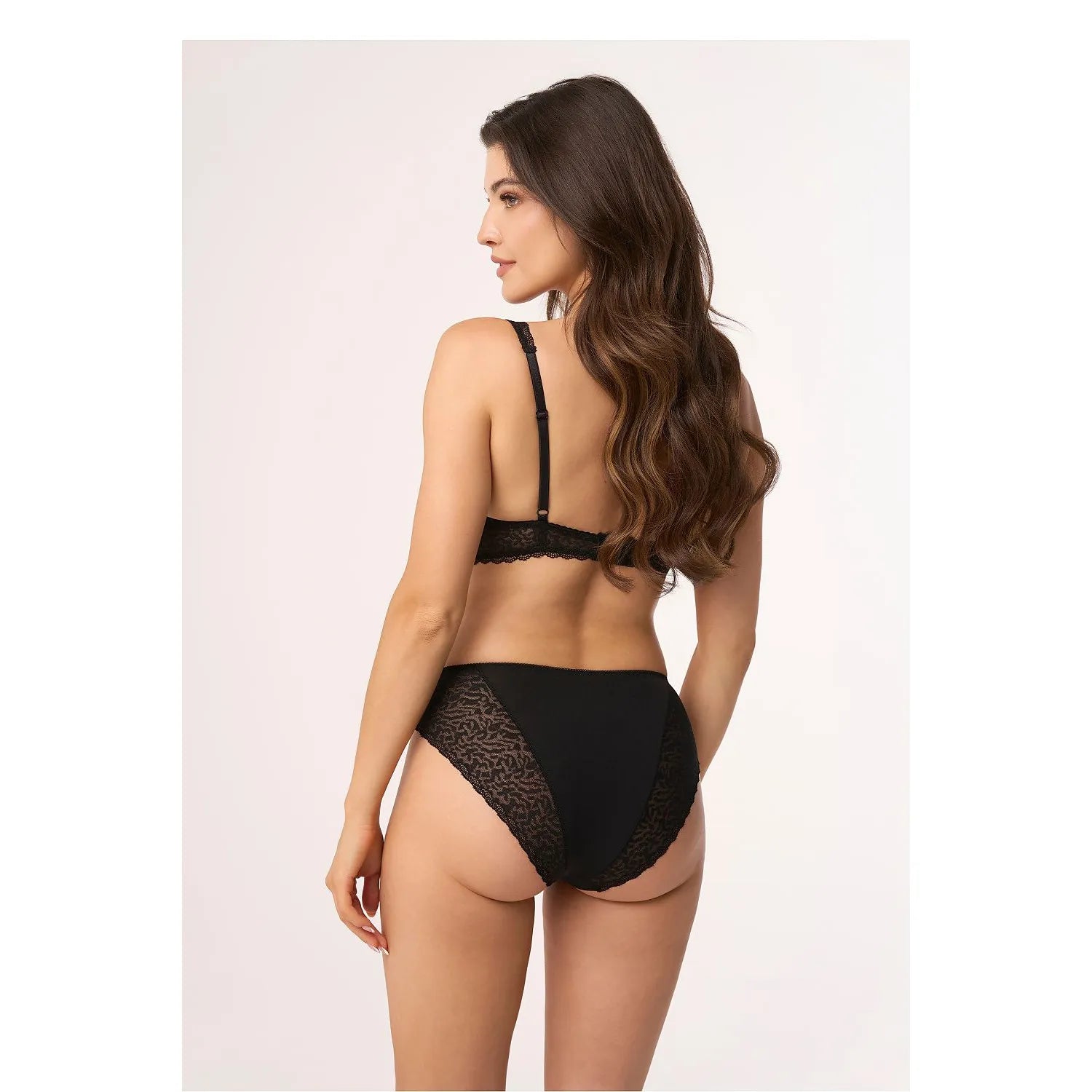 Ensemble lingerie noir Babell 199354, bralette dentelle florale sans armature et culotte taille haute opaque, élégance fém...
