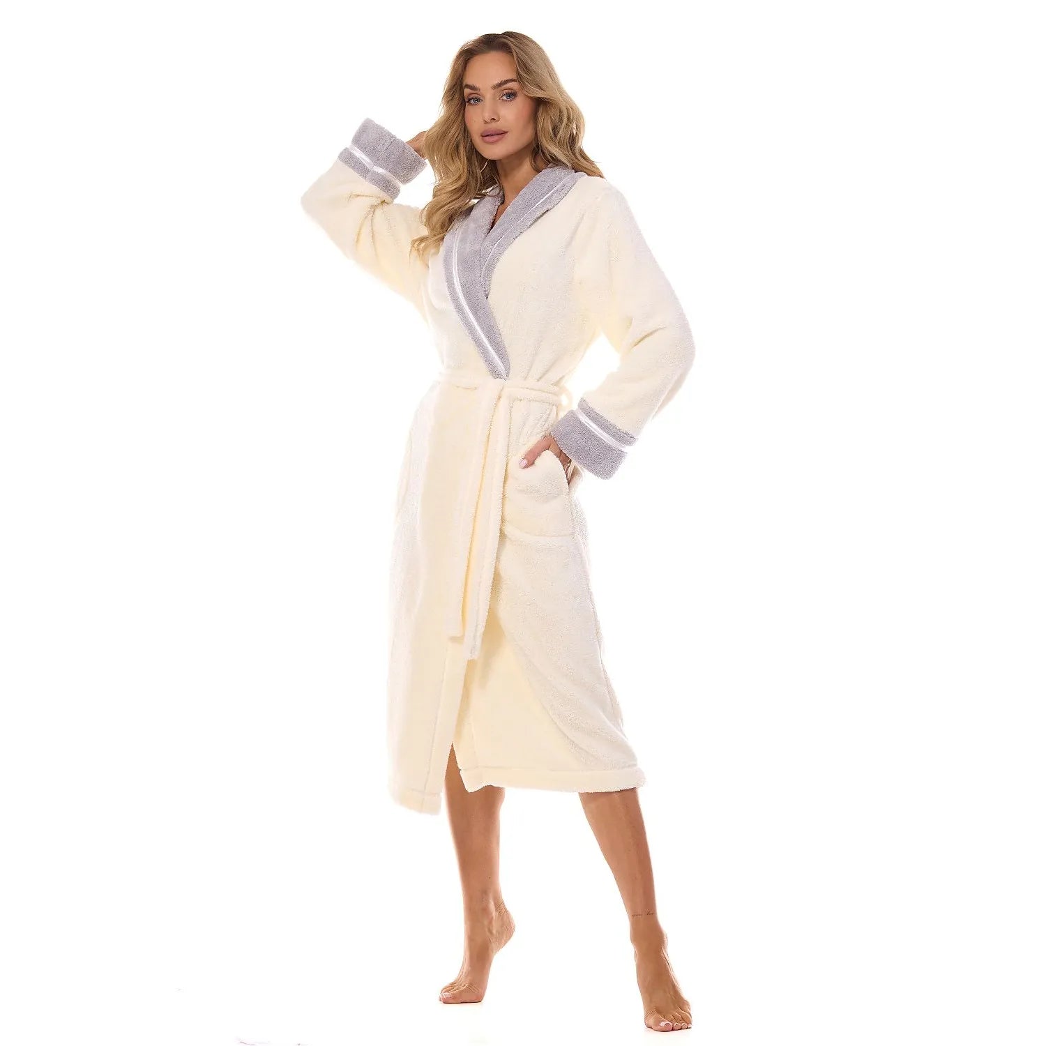 Peignoir model 199364 L&L collection