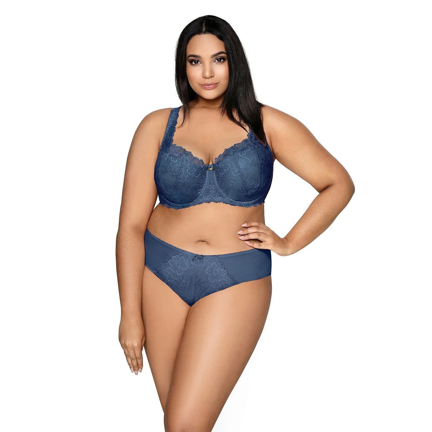 Culotte en dentelle florale saphir, modèle Carmela Big 204147, taille généreuse, design élégant et confortable.
