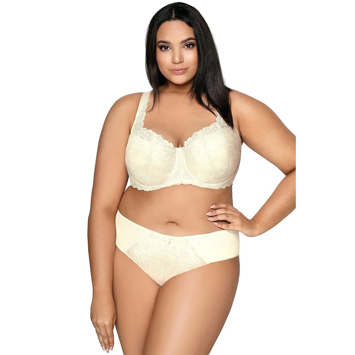 Culottes taille haute en dentelle florale blanche, nœud décoratif, design élégant et sculptant, confort et sensualité.