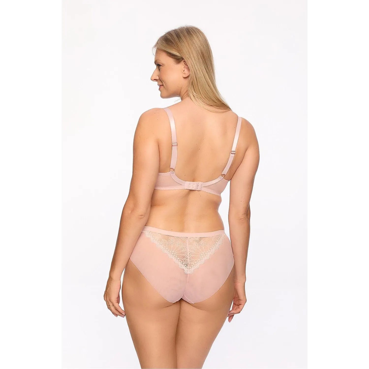 Culottes Gaia 212627 en dentelle résille rose, tulle transparent, bande élastique plate, design asymétrique élégant.