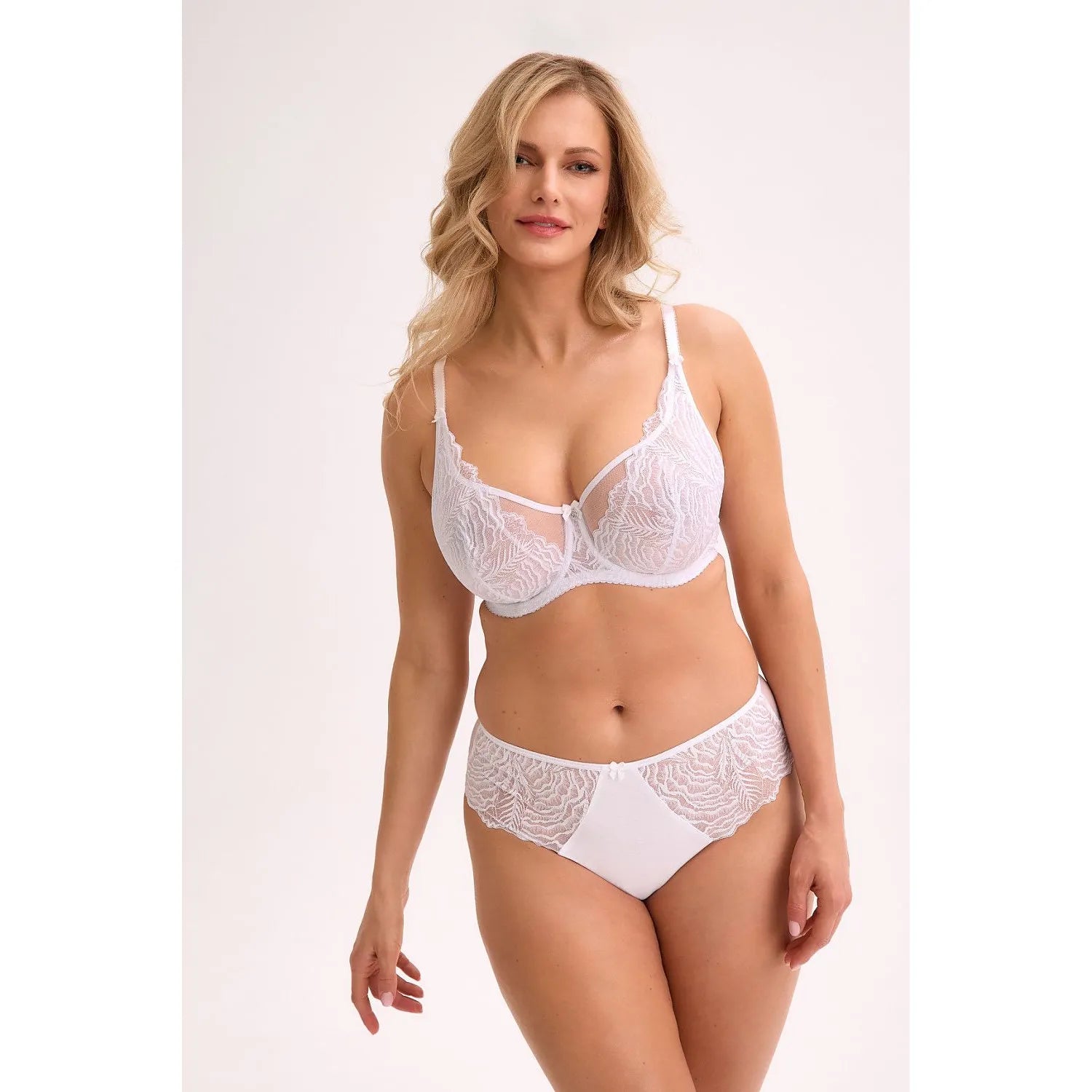 Culottes en dentelle élégantes transparentes dos nu ceinture plate nœud décoratif doublure coton Gaia lingerie féminine sexy confort taille Hanche L M
