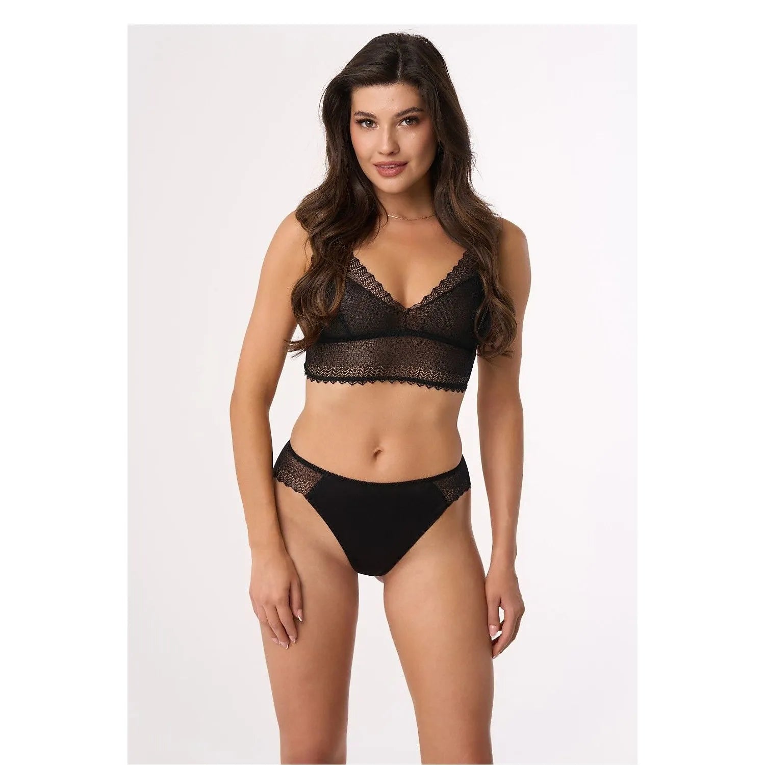 Babell lingerie ensemble dentelle noire brassière triangle sans armatures bretelles larges culotte taille basse extensible respirant hypoallergénique douceur discret élégant