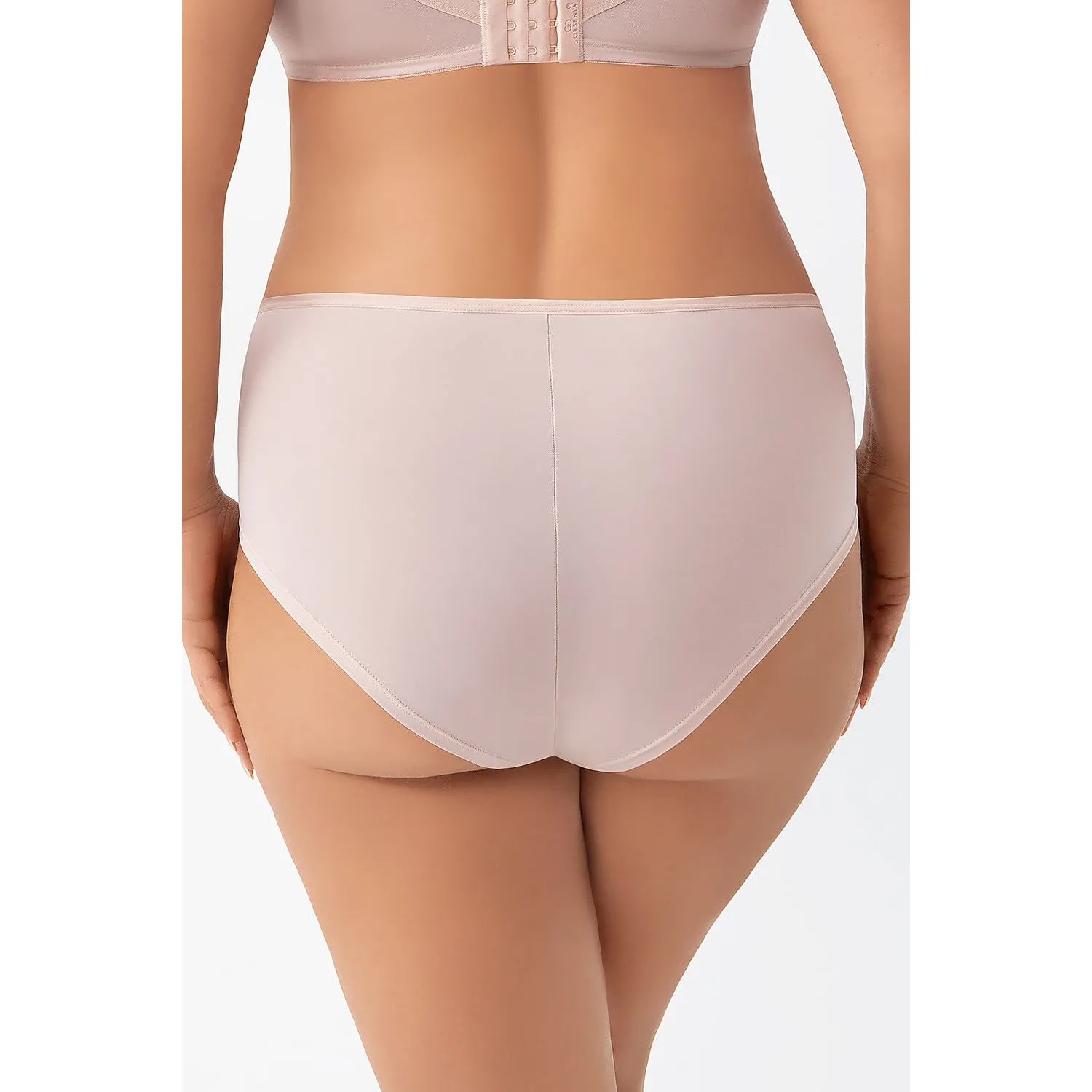 Culotte Gorsenia nude taille haute, dentelle élégante, confort quotidien, design moderne et sophistiqué.