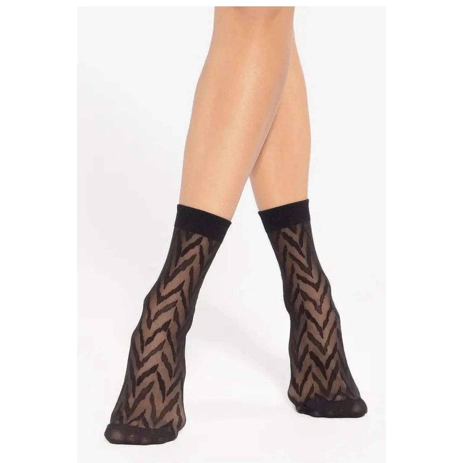 Chaussettes transparentes motif zigzag élégantes sexy mi mollet élastiques confortables légèrement brillantes noires maille synthétique coutures discrètes