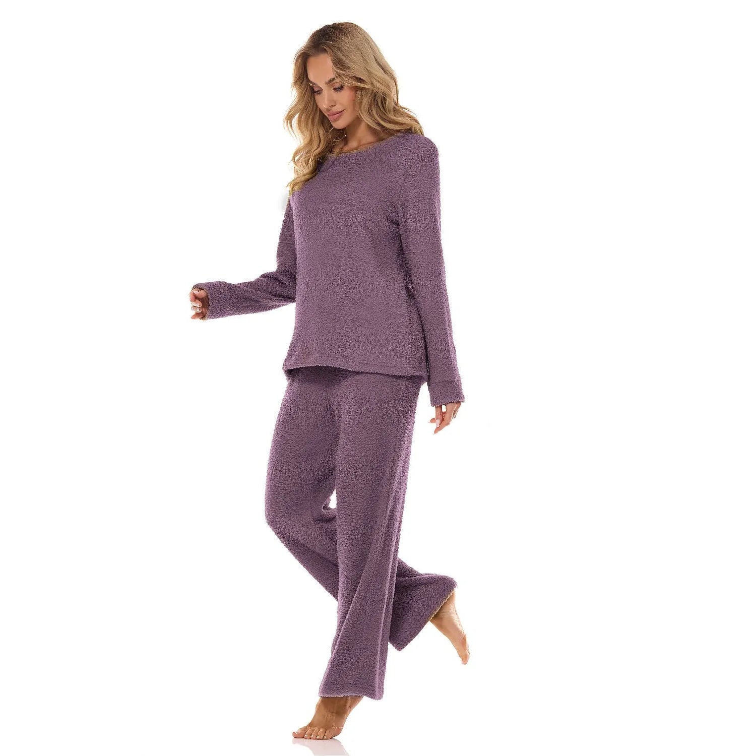 Ensemble femme lavande L&L 219330, haut manches longues, pantalon large, tissu moelleux, style détente élégant.