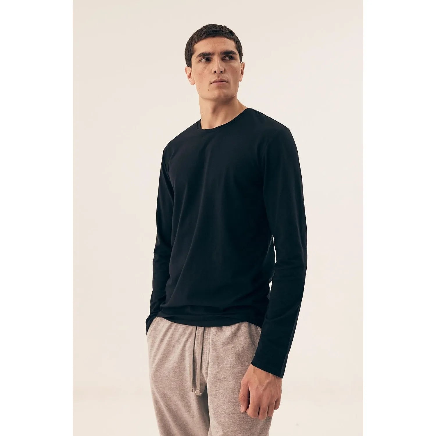 Ensemble Henderson homme élégant manches longues pantalon débardeur coton extensible douceur qualité supérieure durable coupe polyvalente col rond boîte cadeau