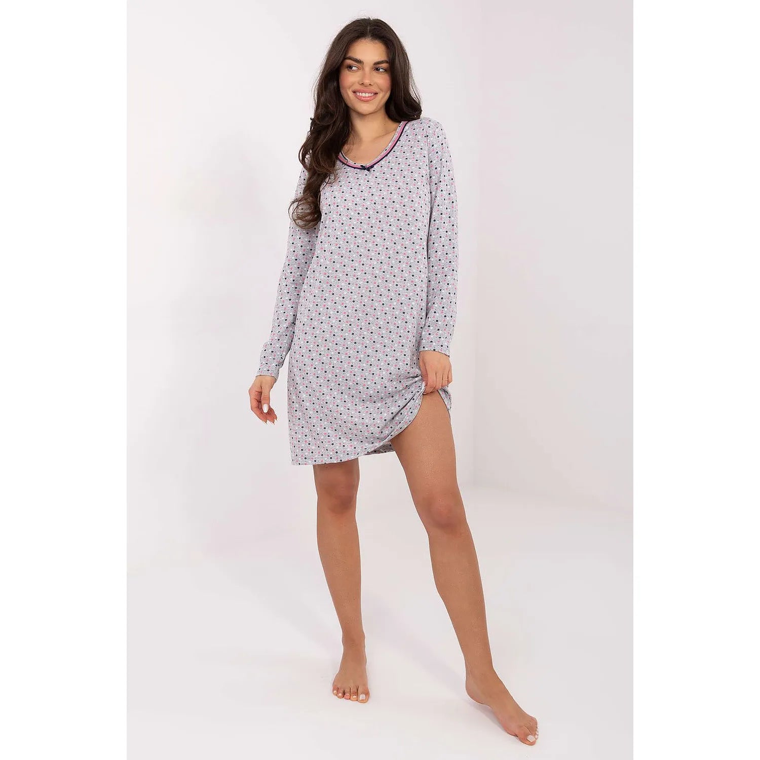 Chemise nuit coton douceur respirabilité confort total imprimé coloré féminin décolleté plongeant dentelle délicate manches longues classique tailles
