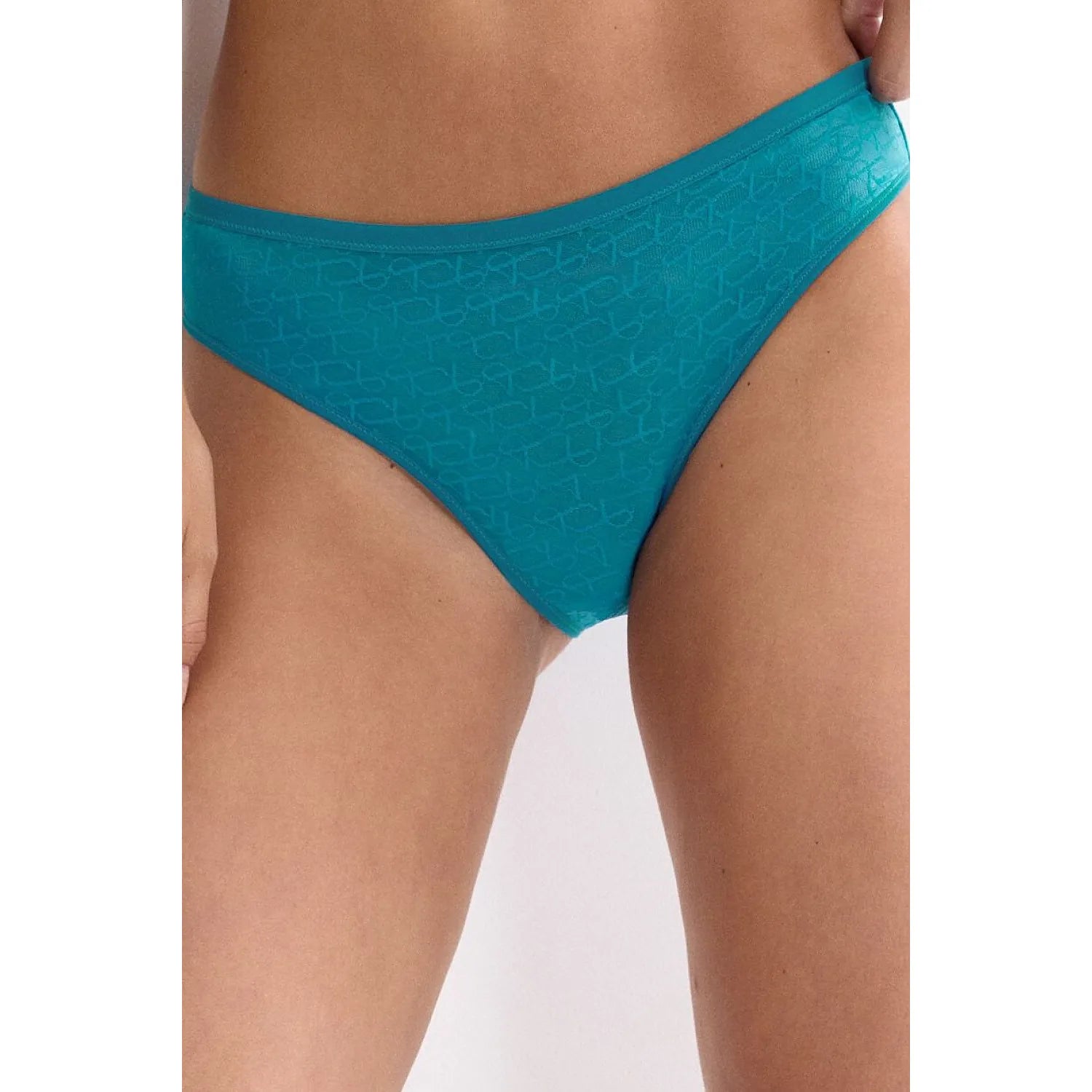 Culottes élégantes invisibles dentelle confort quotidien femmes Tai Signature Sheer