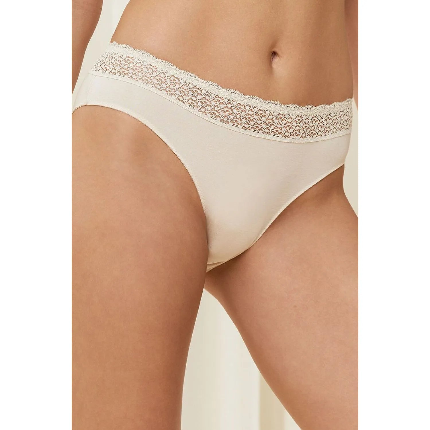 Culottes model 229515 Triumph