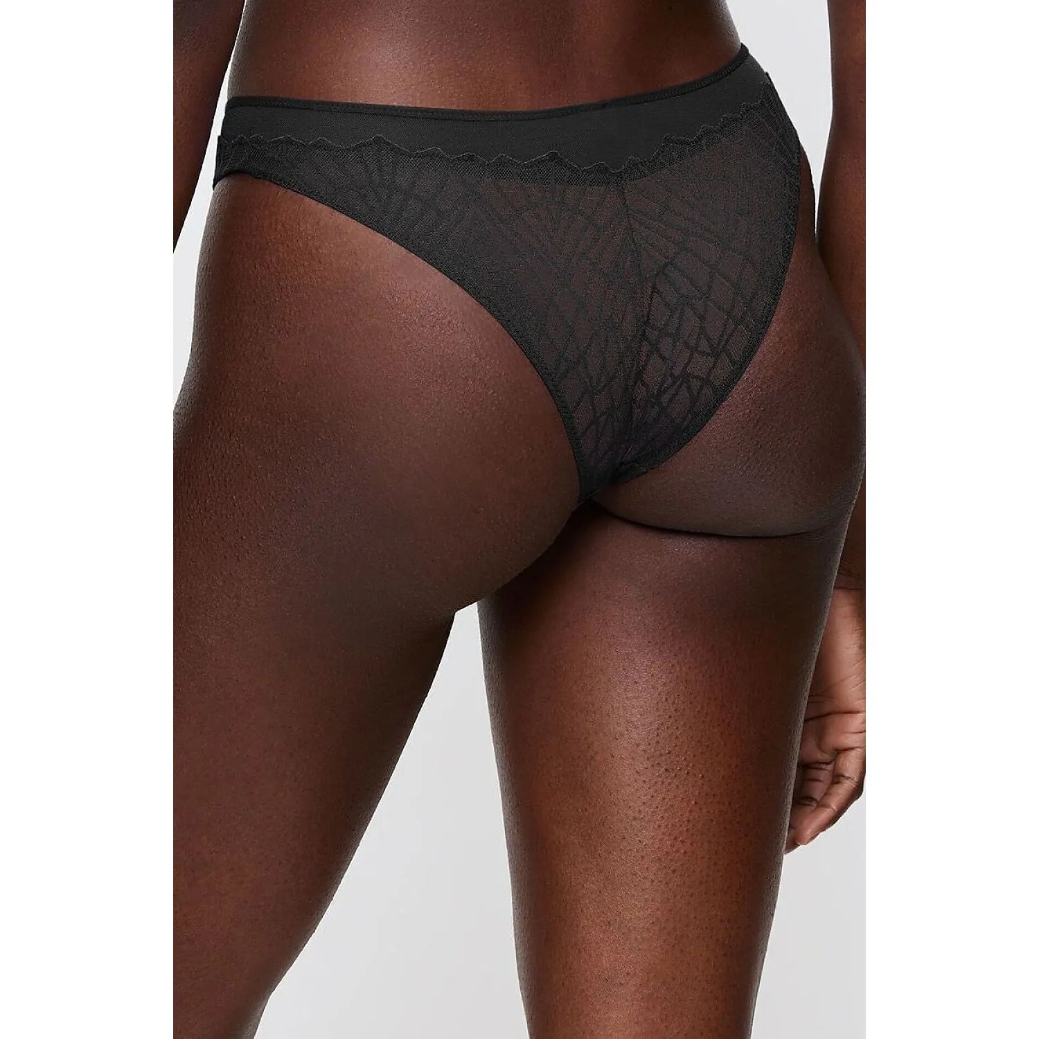 Culotte brésilienne noire en dentelle et maille, taille haute, élégante et confortable, modèle Triumph That Night In Vegas.