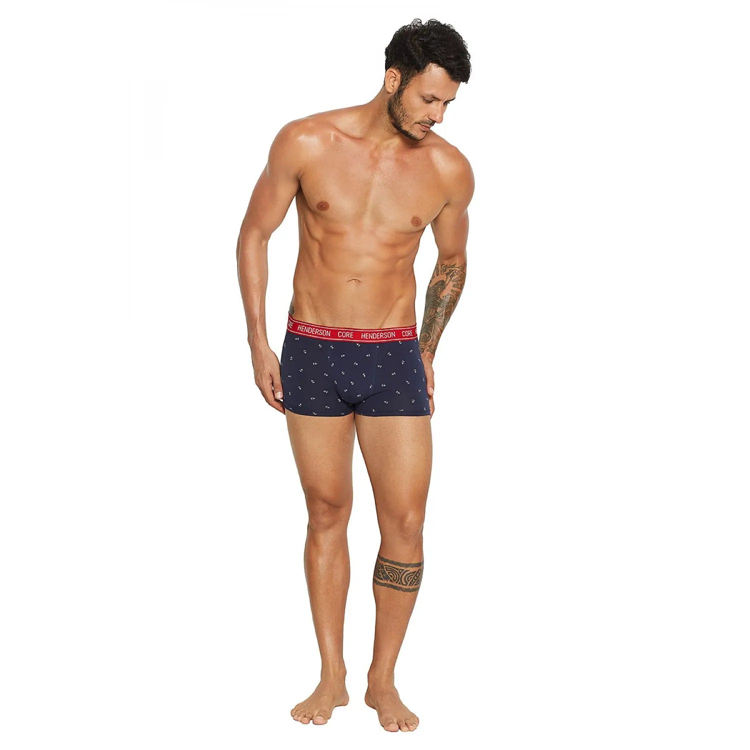 Boxer homme bleu vif design nautique, taille élastique noire, ajusté et confortable, motifs subtils, idéal quotidien.
