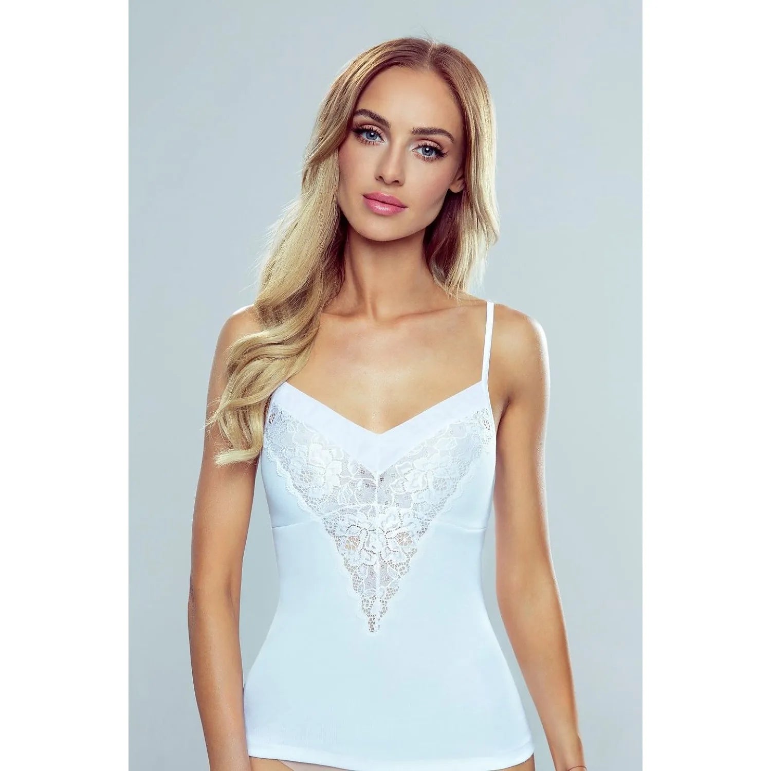 Caraco lingerie dentelle blanche ajustée V femmes soirées romantiques confort élégant