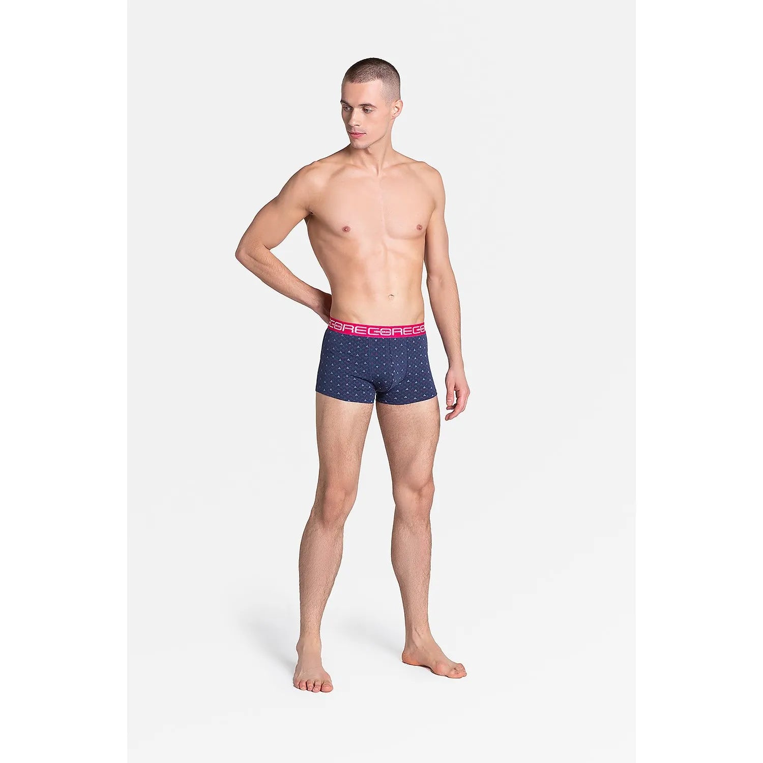 Boxer homme Henderson 152051, design mosaïque noir et bleu marine, taille élastique, coton élasthanne, confort sportif.