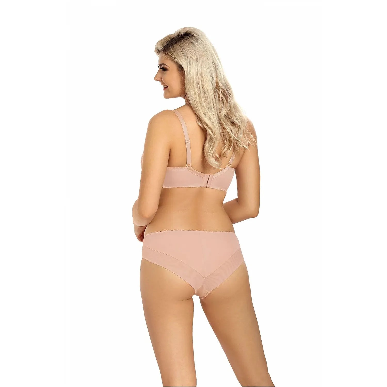 Ensemble lingerie dentelle satin nude beige rosé, soutien-gorge et culotte, confort et élégance, tailles 36-44.