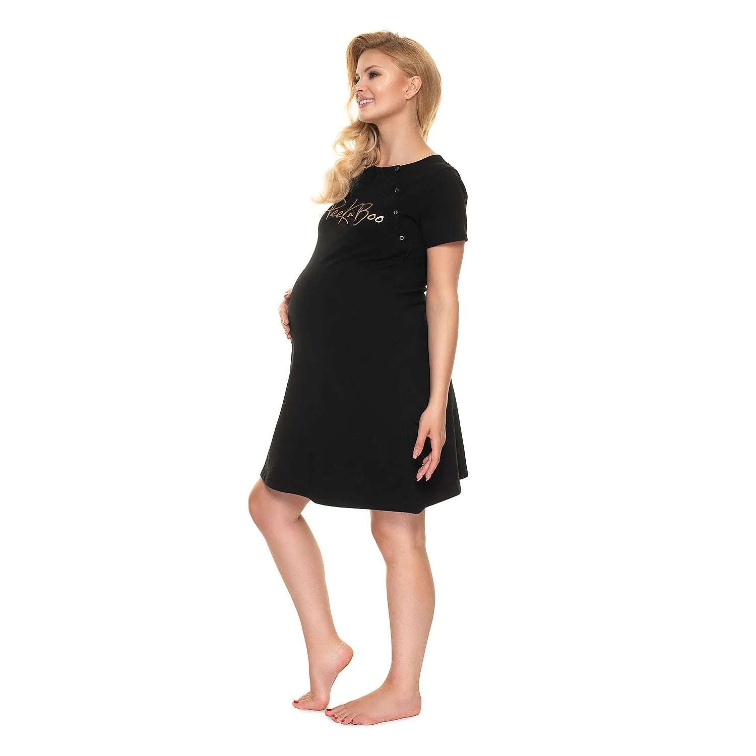 Chemise de nuit maternité noire Pee Ka Boo, logo doré, manches courtes, tissu coton élasthanne, confort allaitement.
