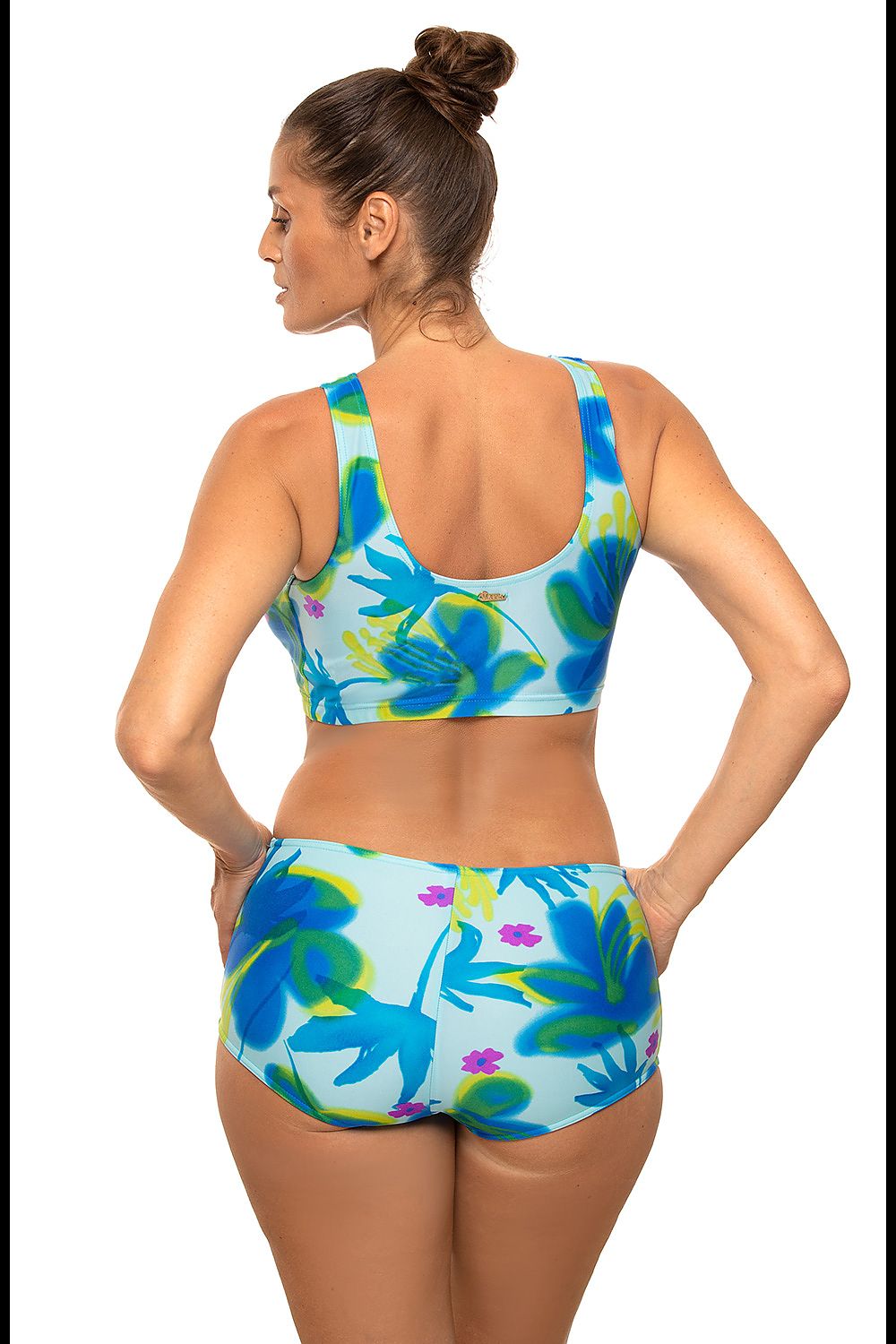 Maillot de bain deux pièces bleu à motifs floraux, soutien-gorge top élastique, culotte haute, tissu Carvico Tessuti.