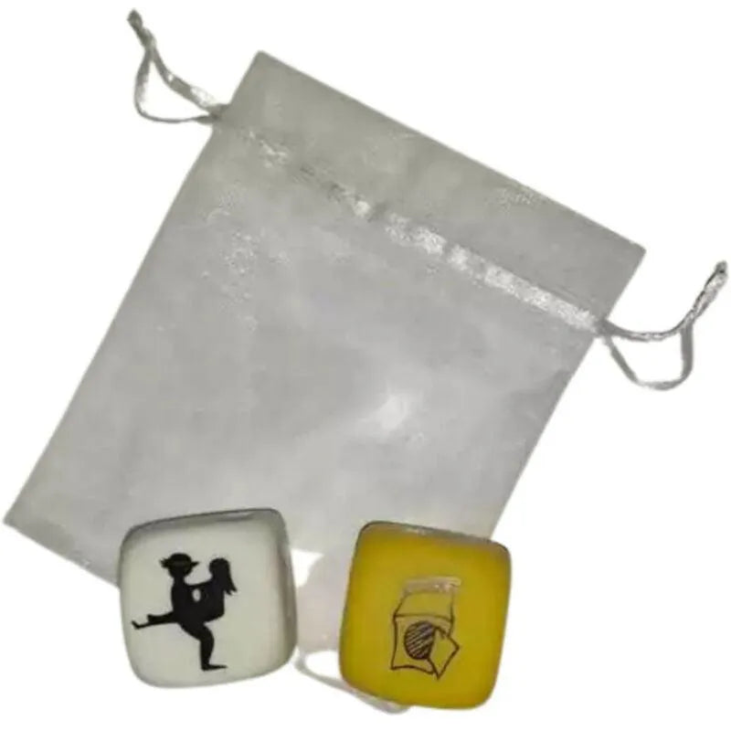 Dés Kamasutra érotiques couples soirée intime ludique suggestif postures insolites 36 combinaisons haute qualité 30mm soie sac cadeau durable