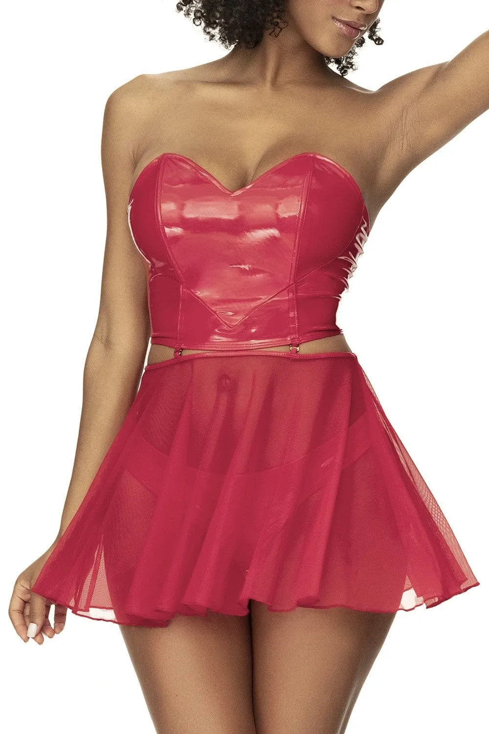 Ensemble lingerie vinyle rouge, bustier décolleté cœur, dos lacé, jupe transparente amovible, string assorti.